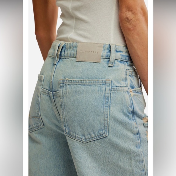 NWT We the Free Free People Deep Trance Boyfriend Jeans (size 27) - Picture 5 of 14